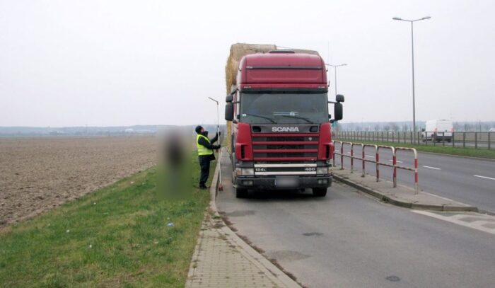 przewóz balotów, kontrole na drodze, inspekcja transportu drogowego, wielkopolska, leszno