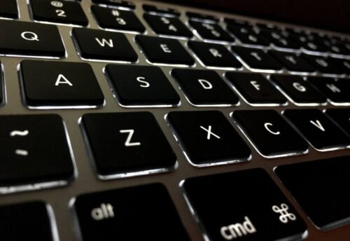 Gartner, smartfony, technologia dla rolnictwa, laptop, sprzedaż