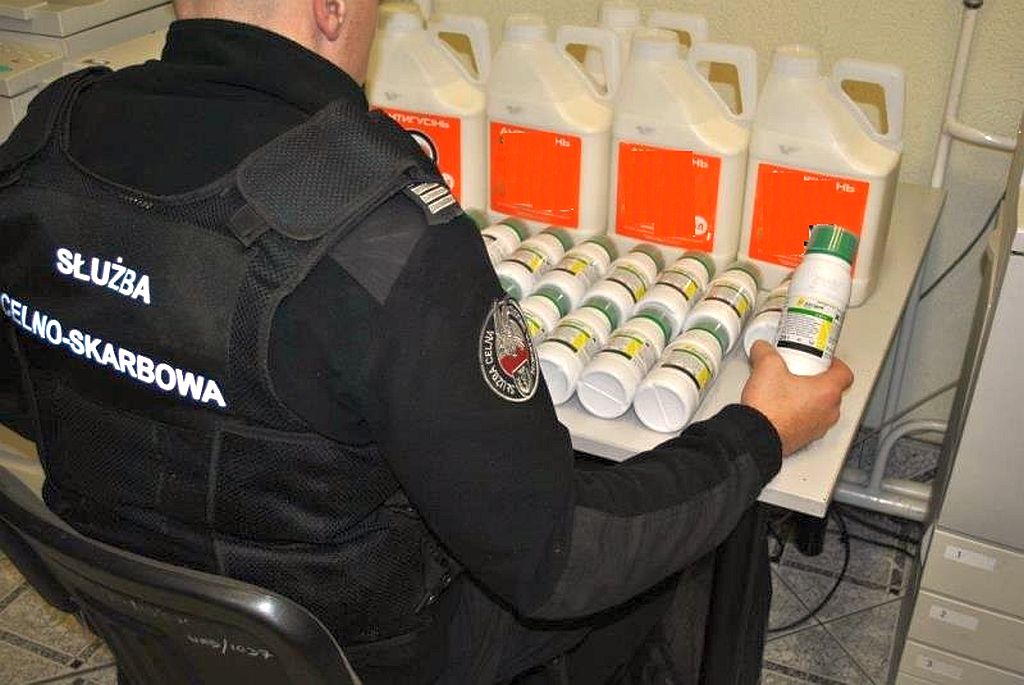 środki ochrony roślin, podrobione środki ochrony roślin, kas, terespol, korczowa, przemyt pestycydów