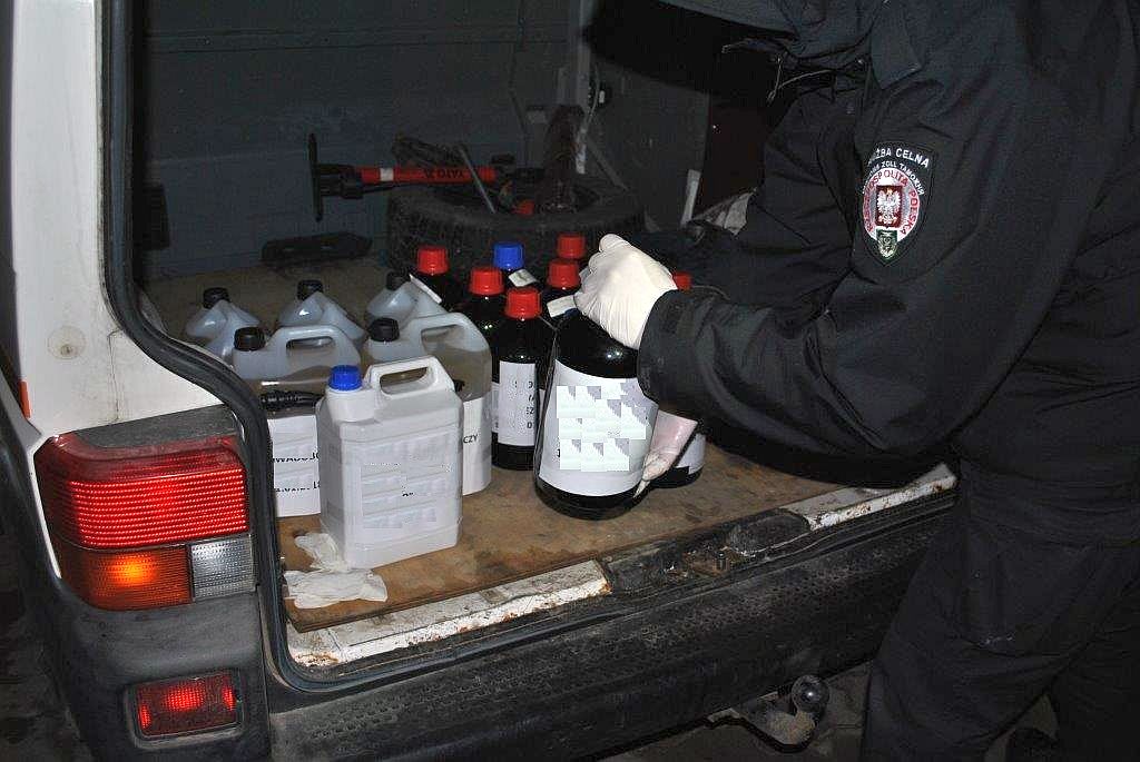 środki ochrony roślin, podrobione środki ochrony roślin, kas, terespol, korczowa, przemyt pestycydów