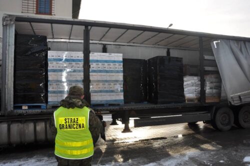 wino, alkohol, akcyza, Straż Graniczna, hiszpańskie wino bez akcyzy, Bieszczadzki Oddział Straży Granicznej