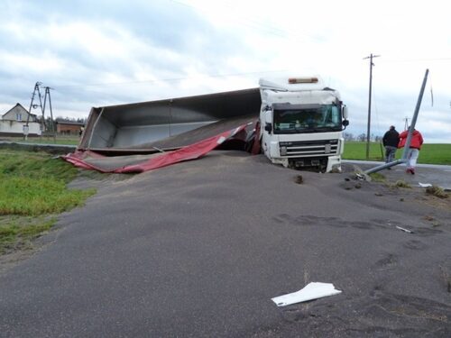 Kozie laski, nowy tomyśl, wielkopolska, szamotuły, rudnik, wypadki na drogach
