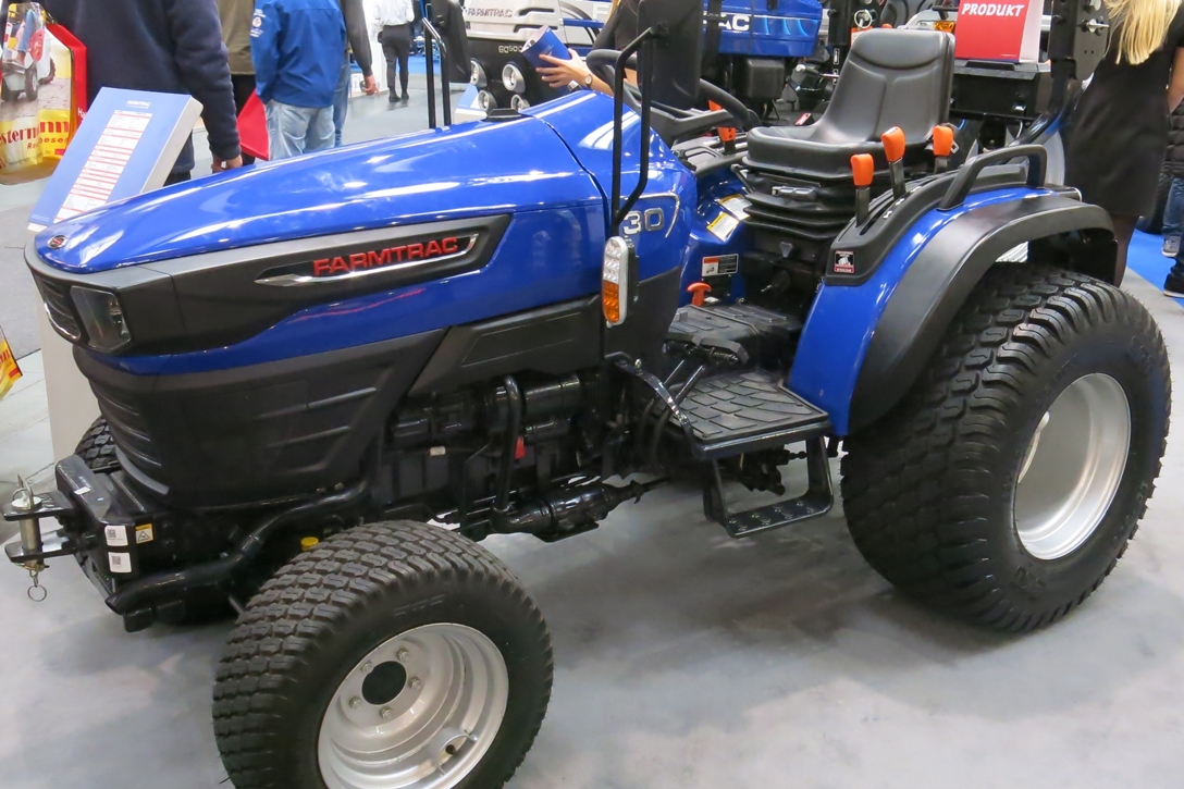 Ciągnik Farmtrac 30