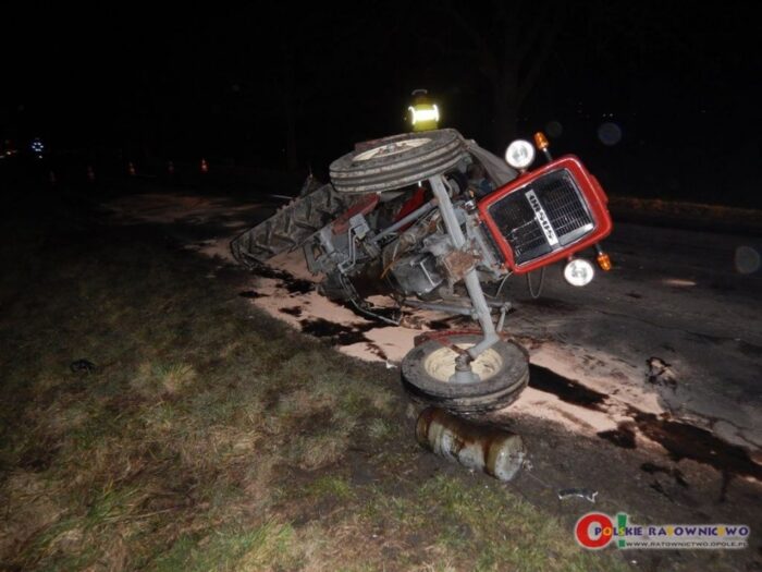 Strzeleczki, opolszczyzna, droga wojewódzka 409, wypadek z udziałem ciągnika, ursus