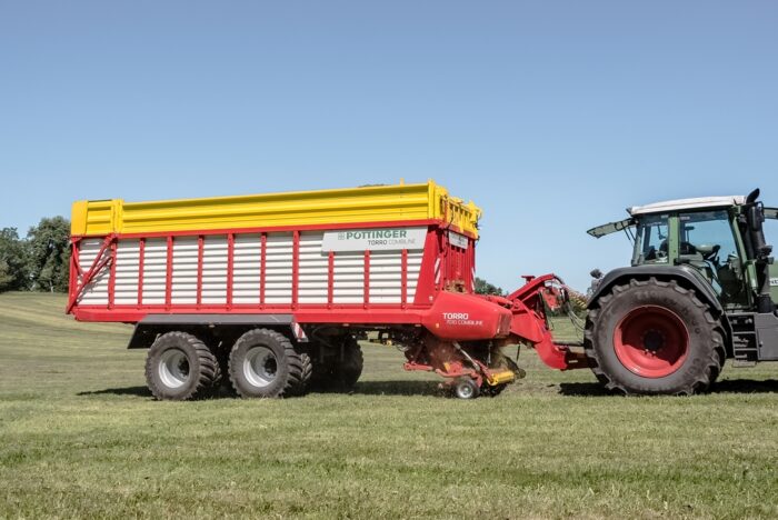 Pöttinger - ostrre cięcie zielonek
