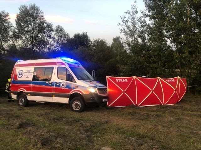 kpp łuków, kmp kielce, śmierć traktorzysty, wypadek, tragedia, przygniecenie