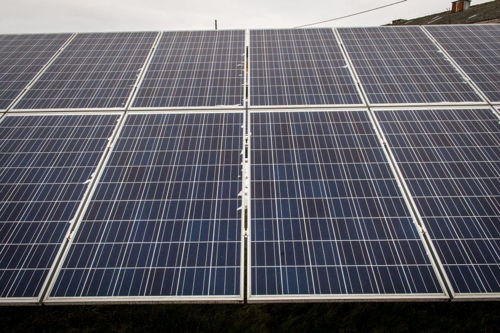 mikroinstalacje fotowoltaiczne, fotowoltaika, produkcja energi elektrycznej, oze, energia słoneczna