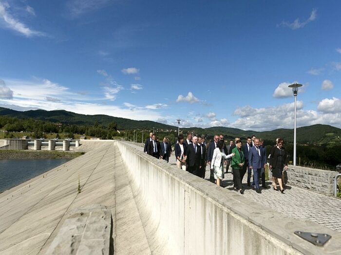 Zbiornik Świnna Poręba, urządzenia hydrotechniczne, ochrona środowiska, Jan Wacławski, gmina Stryszów