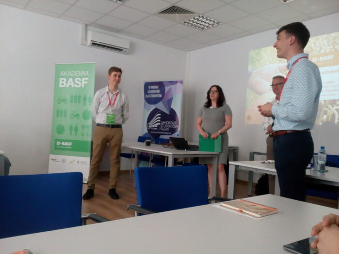 studenci, sggw, wrib, warsztaty, akademia basf