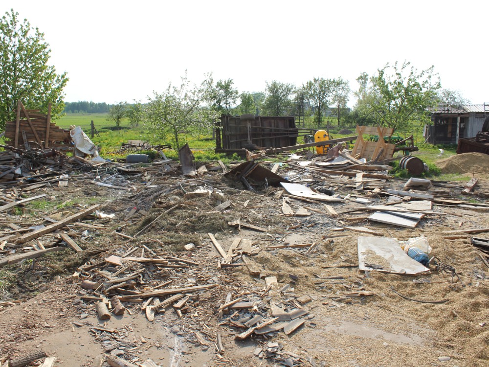 jazdów, powiat wołomiński, mazowsze, zniszczenie mienia, konflikt rodzinny