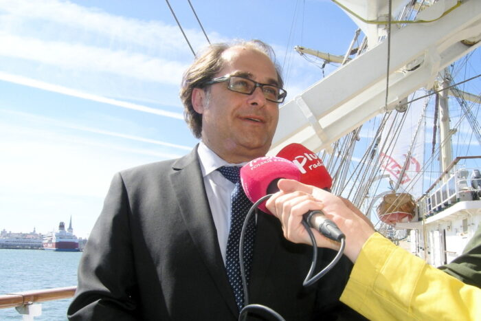 Marek Gróbarczyk, port w ustce, port rybacki, arimr, ministerstwo gospodarki morskiej i żeglugi śródlądowej