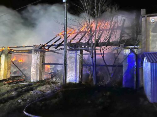 pożar magazynu, pożar sprzętu rolniczego, simoradz, kp psp cieszyn