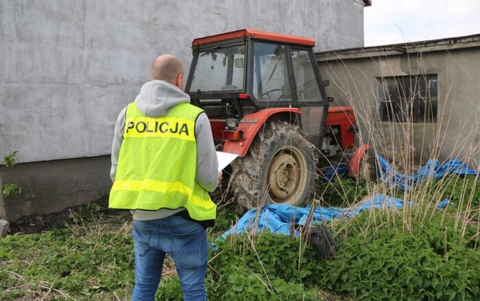 policja, kradzież ciągnika, skradziony ciągnik rolniczy, przestępstwo, kujawsko-pomorskie