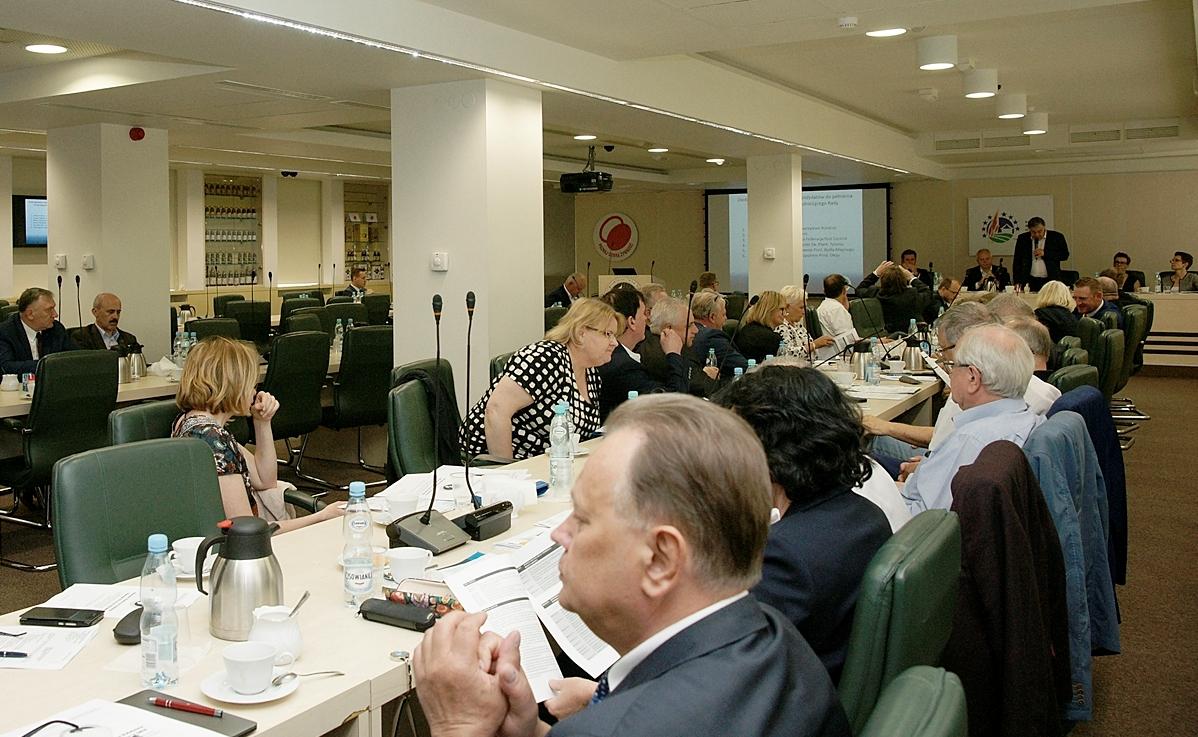 Rada Dialogu Społecznego w Rolnictwie, MRiRW, protesty rolnicze, Krzysztof Jurgiel