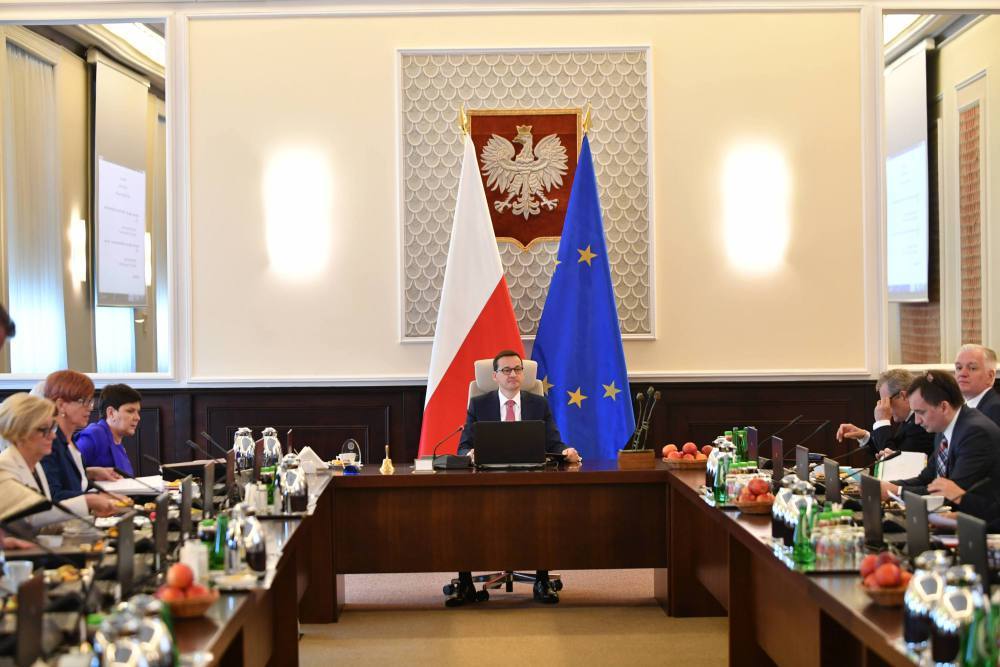 długi rolników, zadłużenie przedsiębiorstw rolnych, krd, arimr, kowr, rada ministrów