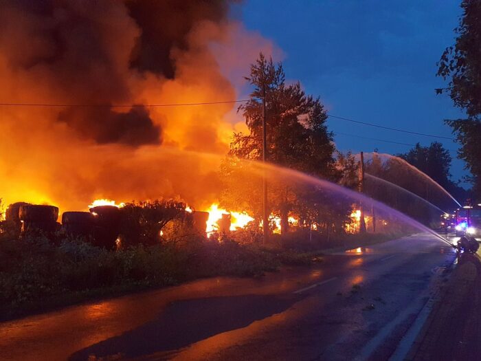 pożary składowisk, bezpieczeństwo żywności, skażone plony, zgierz, trzebinia