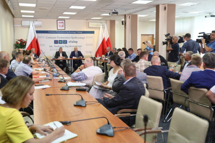 Jan Krzysztof Ardanowski, protesty rolników, organizacje rolnicze, jacek sasin