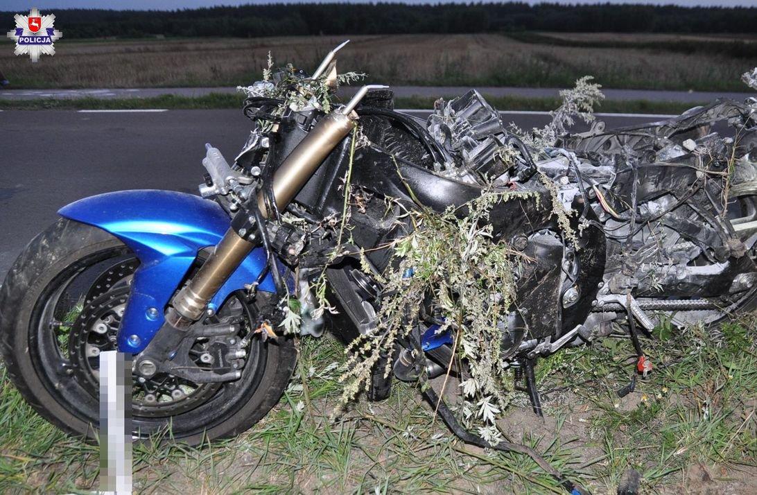 wypadek, policja, lubelskie, motocykl uderzył w kombajn