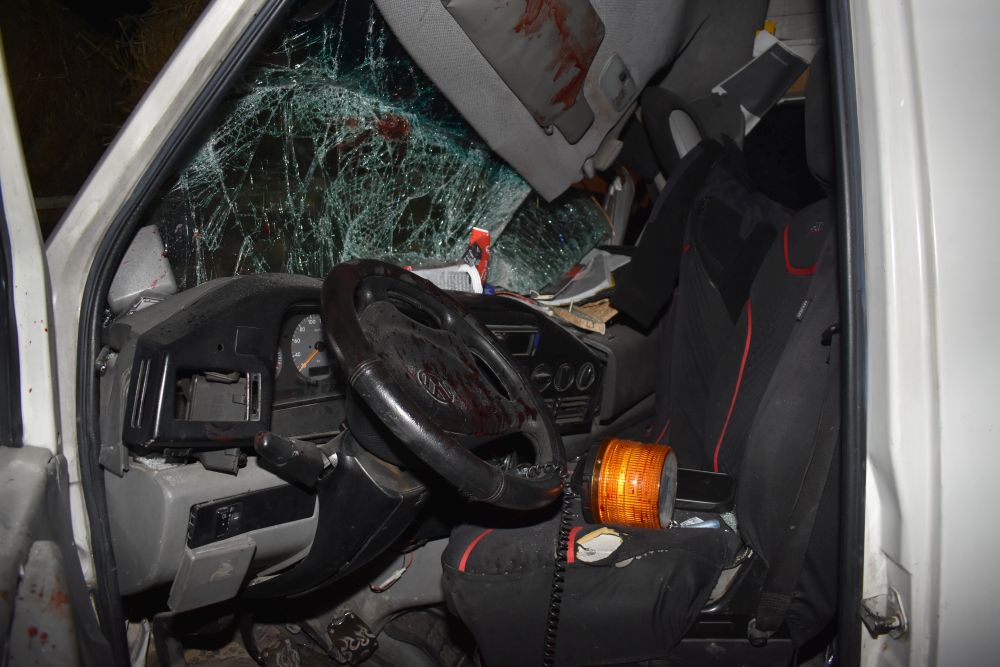 wypadek, żniwa, dostawczak uderzył w przyczepę, policja, mazowieckie
