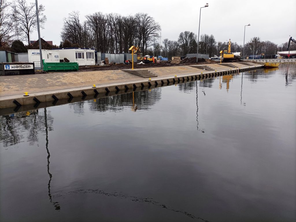 nabrzeże, trzebież