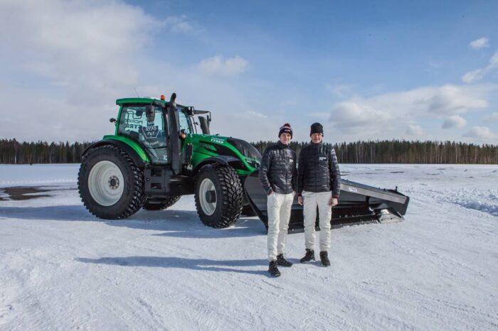 Ciągnik Valtra T254 Versu