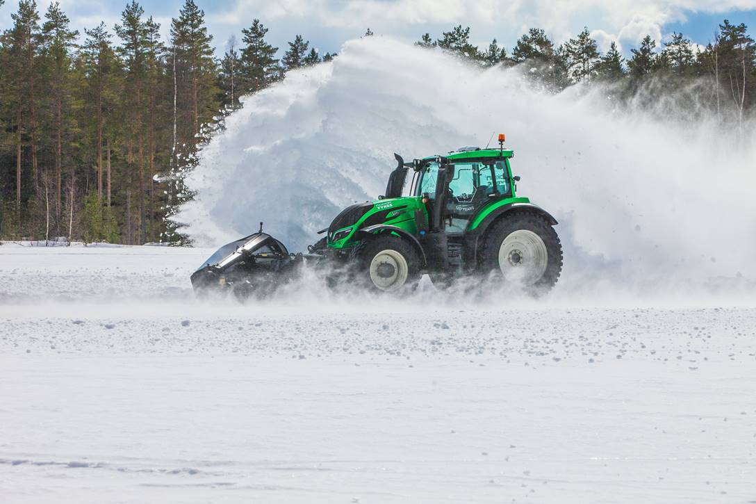 Ciągnik Valtra T254 Versu