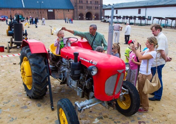 Ursus C-328, ciągnik