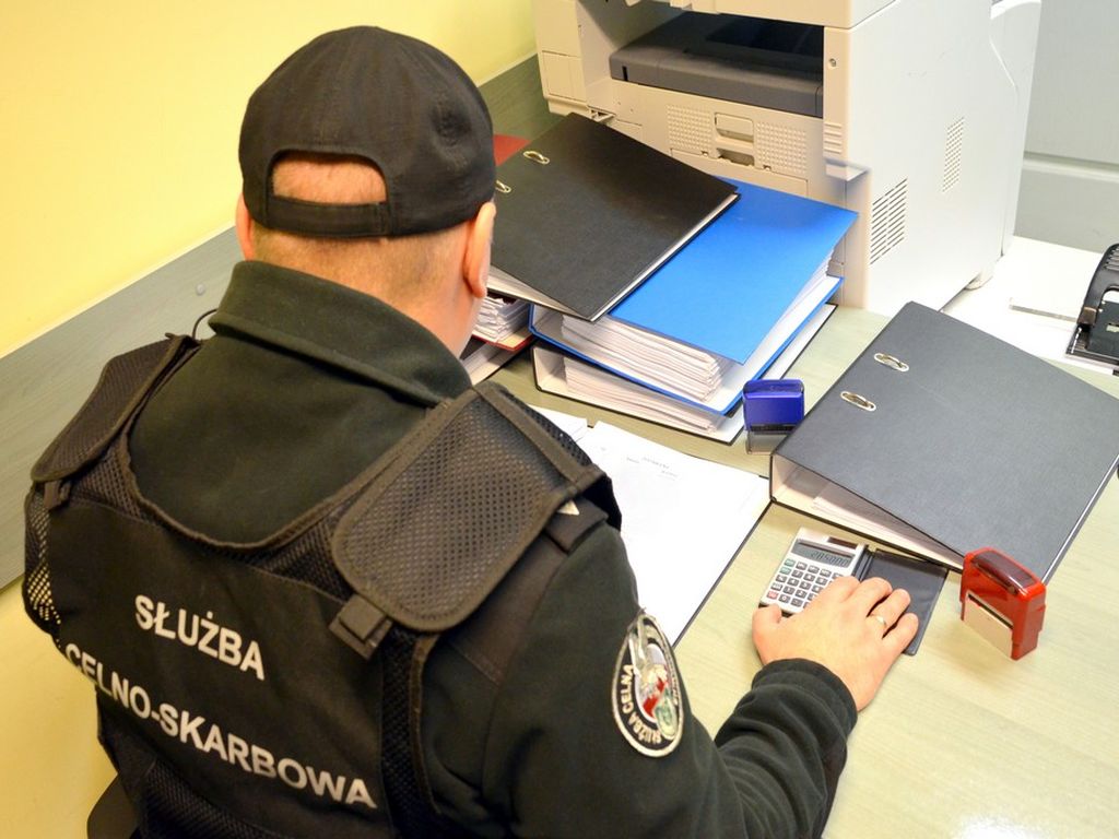 karuzela podatkowa, podlasie, kas, olej roślinny, Krajowa Administracja Skarbowa