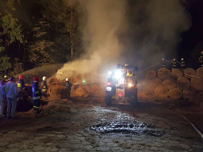 płonące gospodarstwa