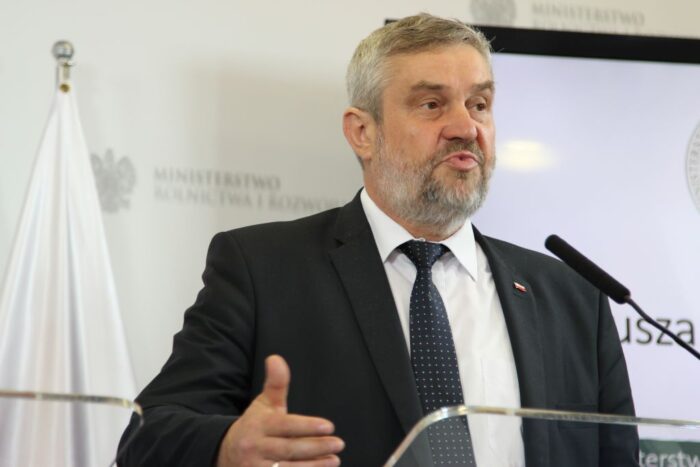 nadprodukcja jabłek, skup jabłek, jan krzysztof ardanowski, jabłka przemysłowe, ministerstwo rolnictwa