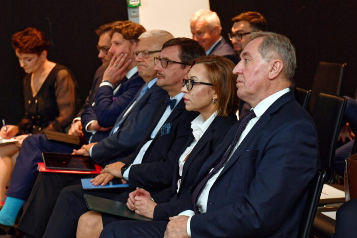 grubno, walka ze smogiem, energiai ze źródeł odnawialnych, oze, andrzej duda, energia rozproszona