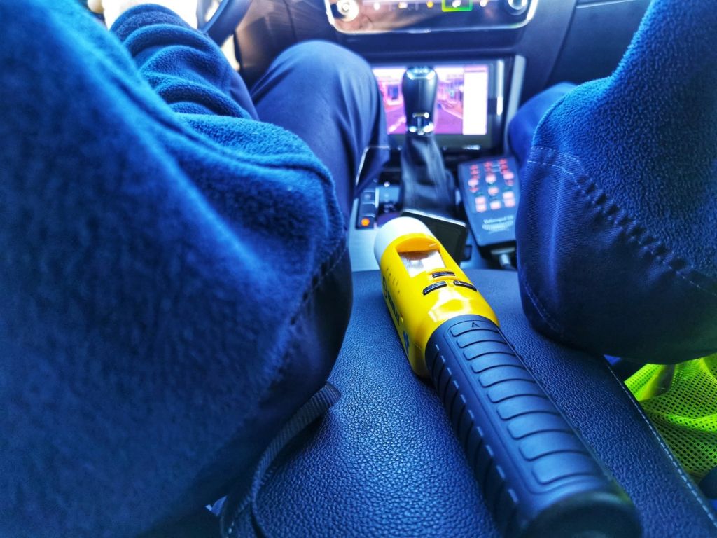 wypadki na drogach, pijani traktorzyści, policja, zakaz prowadzenia pojazdów mechanicznych, badanie alkomatem