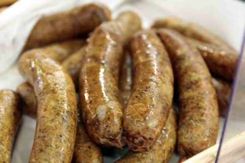 mięso, kiełbasa, Impossible Foods, Starbucks, wegetarianizm, cierpienie zwierząt, POLSUS, trzoda chlewna, bydło, drób