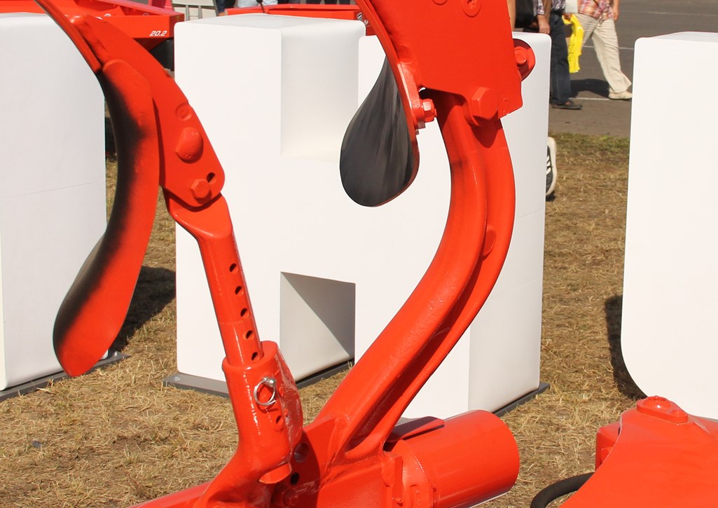 Kuhn Vari-Master L, pług obracalny