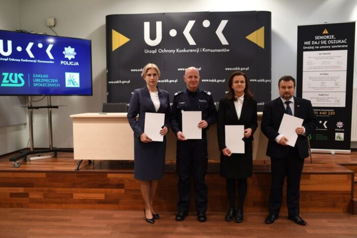 krus, zus, uokik, akcja dla seniorów, naciągacze na wsi