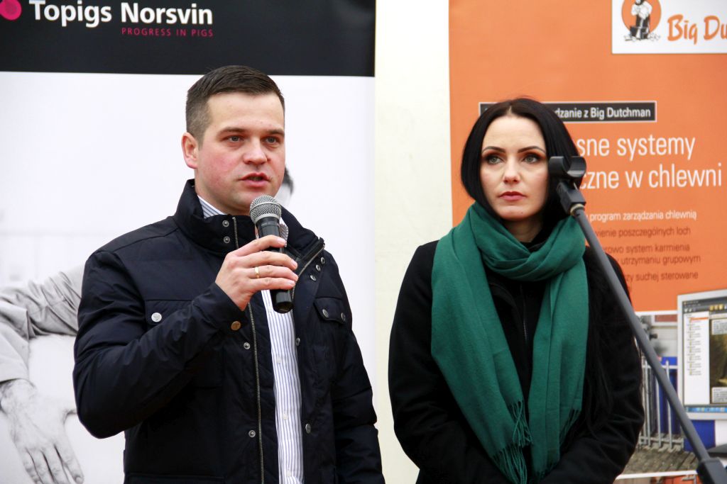 chlewnia, warchlaki, lochy, trzoda chlewna