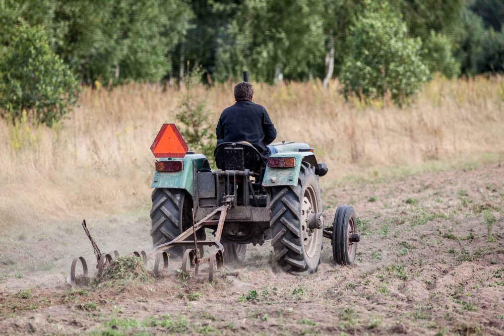 zwrot akcyzy za paliwo rolnicze, paliwo rolnicze, olej napędowy, andrzej duda, produkcja rolnicza