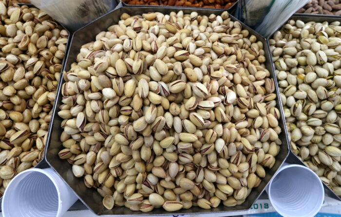 pistacje, włochy, sycylia, katania, gmina bronte, etna