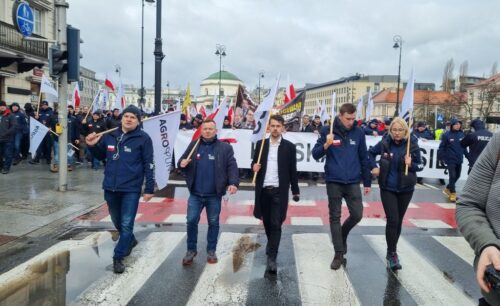 agrounia, protesty rolników, plac zawiszy, warszawa