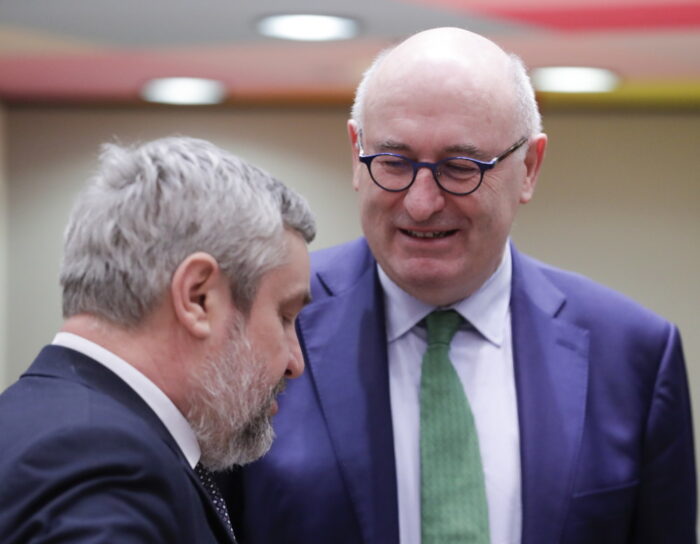 kontrola polskiej wołowiny, czechy, Miroslav Toman, jan krzysztof ardanowski, Vytenis Andriukaitis