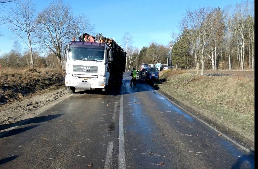 wypadki na drogach, nowa kiszewa, kościerzyna, trasa s5, rawicz