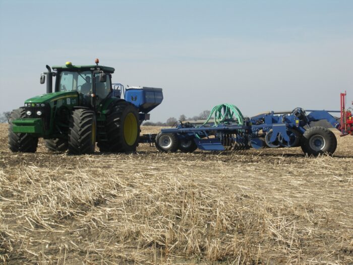 zaliczki na poczet dopłat bezpośrednich, dopłaty bezpośrednie, arimr, wsparcie dla rolnictwa, szymon giżyński