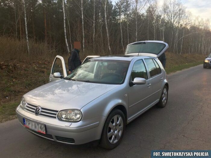 wypalanie traw, podpalanie traw, Młodzawy Duże, powiat pińczowski, Damian Stefaniec