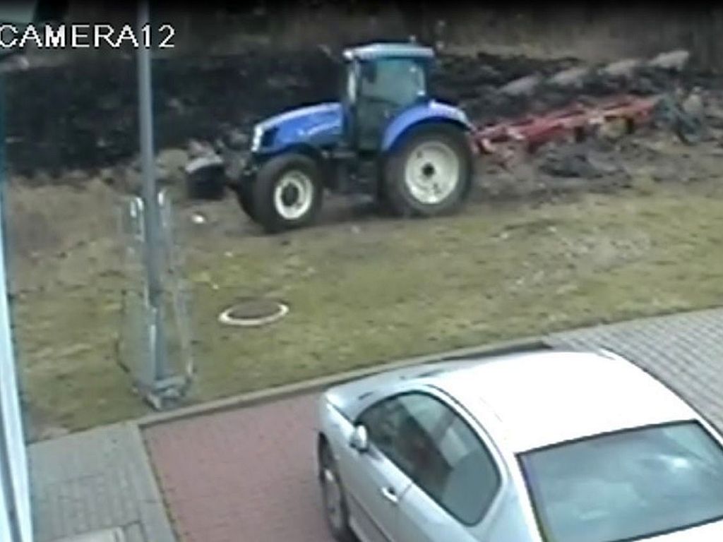 grudziądz, zaoranie działek, zniszczenie znaków, Jacek Jeleniewski, KMP Grudziądz