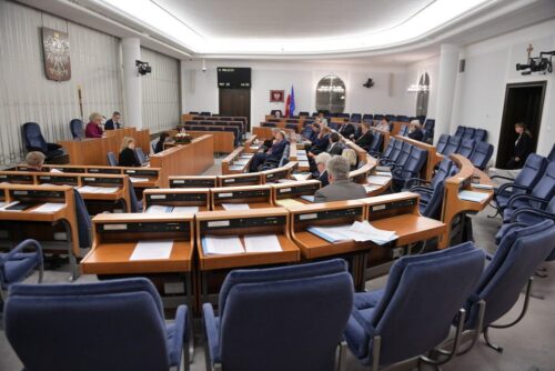 prawo, ustawa, ziemia, zmiana ustawy o kształtowaniu ustroju rolnego