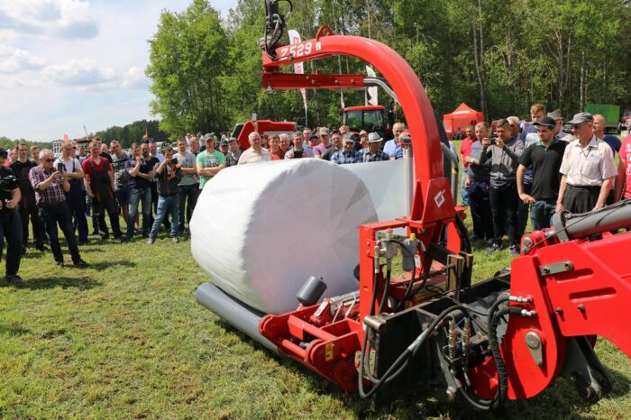 Pokazy polowe maszyn zielonkowych Agromy Sępólno Krajeńskie