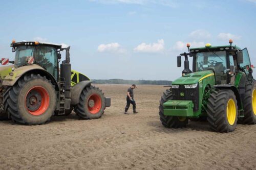 Claas Arion 960_John Deere 8400R