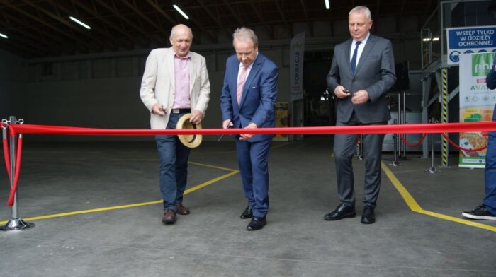 Poznańska Hodowla Roślin, Czesław Janikowski, otwarcie linii do zaprawiania, Piotr Uciechowski, rośliny strączkowe