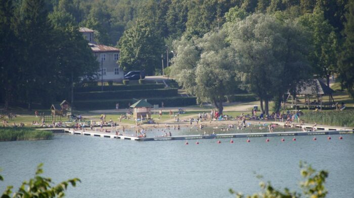 wypoczynek nad wodą, wakacje, apel policji, kąpiele, bezpieczeństwo nad wodą