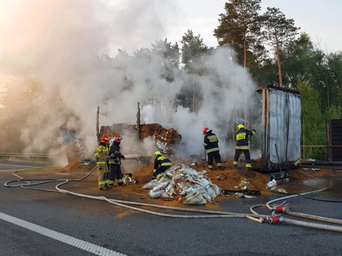 Wólka Łasiecka, powiat skierniewicki, autostrada A2, stęszew, cysterna z mlekiem